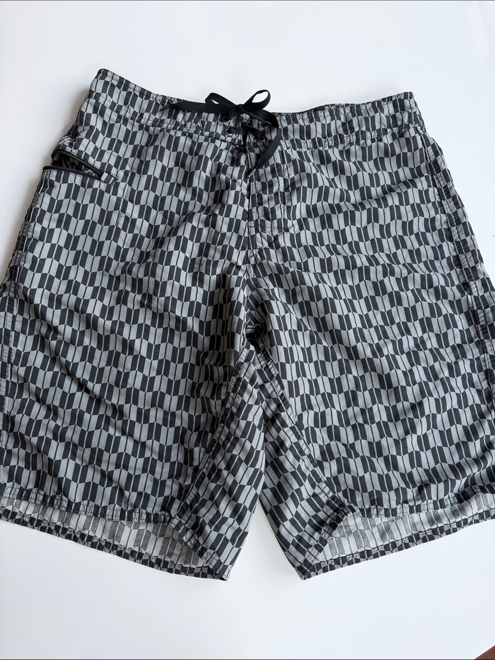Patagonia Board Shorts Black & Gray Geometric Swim Shorts Trunks 32” waist